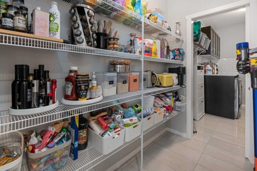 49 Tuscany Ridge Circle Nw, Calgary, AB - Indoor With Storage