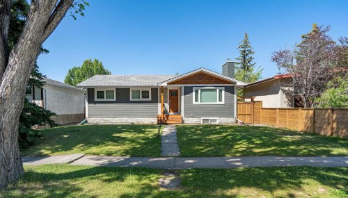 3912 40 Avenue Nw, Calgary, AB - Outdoor