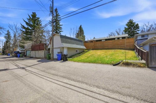 3912 40 Avenue Nw, Calgary, AB - Outdoor