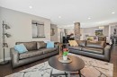 3912 40 Avenue Nw, Calgary, AB  - Indoor Photo Showing Living Room 