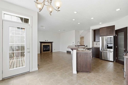 121 Copperstone Close Se, Calgary, AB - Indoor Photo Showing Kitchen