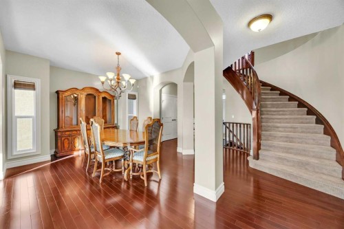 106 Cranleigh Terrace Se, Calgary, AB - Indoor Photo Showing Dining Room