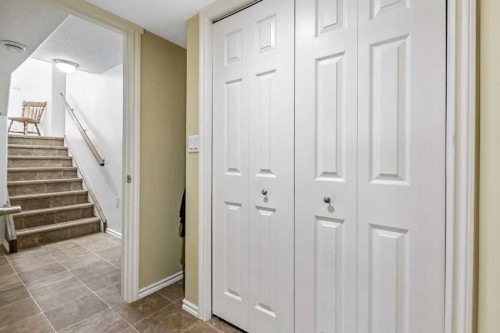815 3 Street Sw, High River, AB - Indoor Photo Showing Other Room