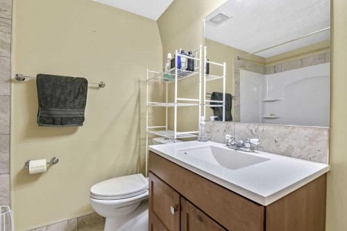 815 3 Street Sw, High River, AB - Indoor Photo Showing Bathroom