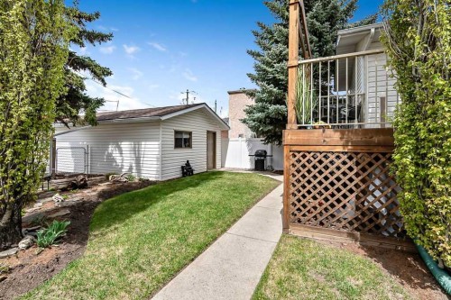 815 3 Street Sw, High River, AB - Outdoor