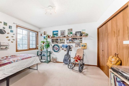 292 Waterstone Crescent Se, Airdrie, AB - Indoor Photo Showing Bedroom
