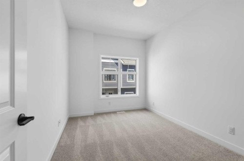 619 Mahogany Road Se, Calgary, AB - Indoor Photo Showing Other Room