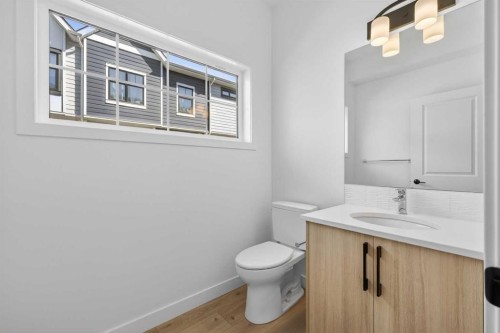 619 Mahogany Road Se, Calgary, AB - Indoor Photo Showing Bathroom