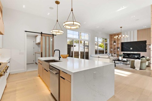1328 7A Street Nw, Calgary, AB - Indoor Photo Showing Kitchen With Upgraded Kitchen