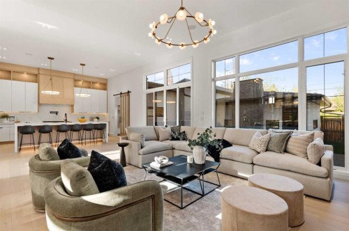 1328 7A Street Nw, Calgary, AB - Indoor Photo Showing Living Room