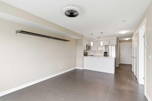 7410-302 Skyview Ranch Drive Ne, Calgary, AB - Indoor Photo Showing Other Room
