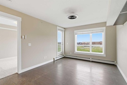 7410-302 Skyview Ranch Drive Ne, Calgary, AB - Indoor Photo Showing Other Room
