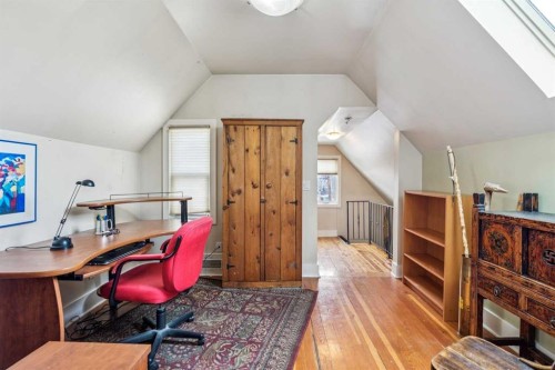 515 7 Street Ne, Calgary, AB - Indoor Photo Showing Office