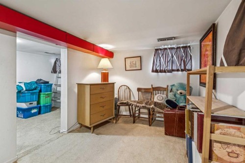 515 7 Street Ne, Calgary, AB - Indoor