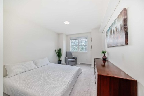 7608 21 Street Se, Calgary, AB - Indoor Photo Showing Bedroom