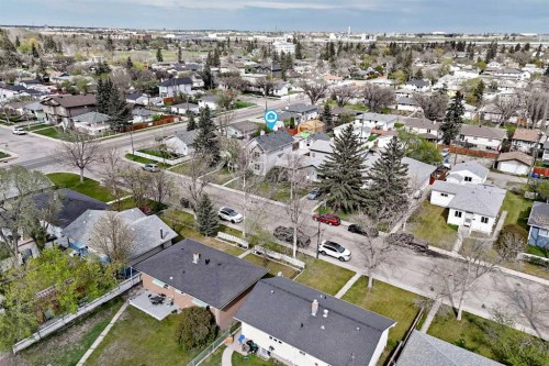 7608 21 Street Se, Calgary, AB - Outdoor With View
