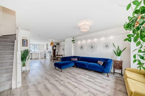 7608 21 Street Se, Calgary, AB - Indoor