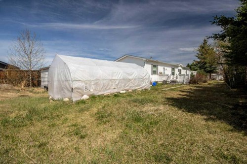 19 Noblefern Way, Sundre, AB - Outdoor