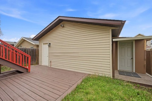 646 Everridge Drive Sw, Calgary, AB - Outdoor With Deck Patio Veranda With Exterior