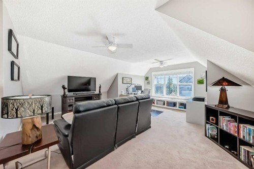 255 Copperfield Manor Se, Calgary, AB - Indoor
