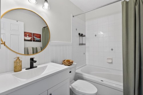 57 Bridlewood Manor Sw, Calgary, AB - Indoor Photo Showing Bathroom