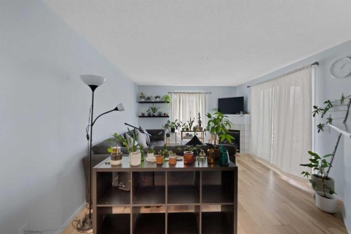 2219-2600 66 Ne, Calgary, AB - Indoor