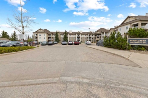2219-2600 66 Ne, Calgary, AB - Outdoor