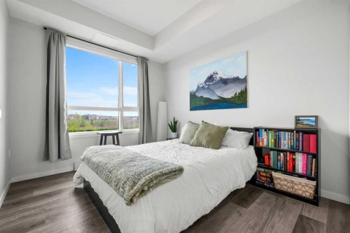 2213-33 Carringham Gate Nw, Calgary, AB - Indoor Photo Showing Bedroom