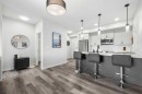 2213-33 Carringham Gate Nw, Calgary, AB  - Indoor Photo Showing Kitchen With Upgraded Kitchen 