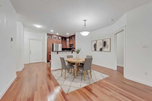 120-20 Discovery Ridge Close Sw, Calgary, AB - Indoor Photo Showing Dining Room