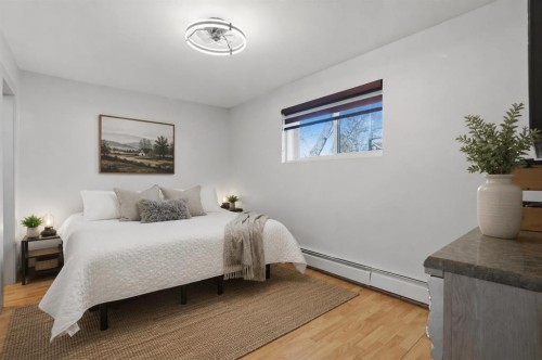 1-1821 17A Street Sw, Calgary, AB - Indoor Photo Showing Bedroom