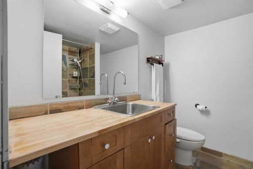 1-1821 17A Street Sw, Calgary, AB - Indoor Photo Showing Bathroom