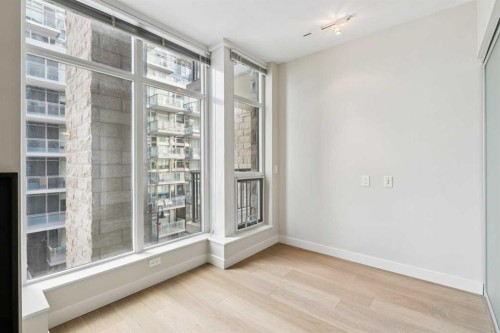416-222 Riverfront Avenue Sw, Calgary, AB - Indoor Photo Showing Other Room
