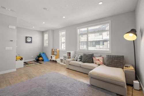 309 Wentworth Row Sw, Calgary, AB - Indoor Photo Showing Other Room
