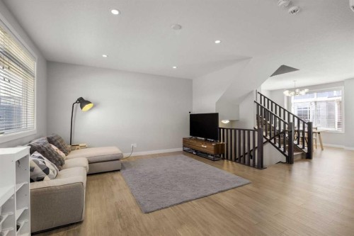 309 Wentworth Row Sw, Calgary, AB - Indoor Photo Showing Living Room