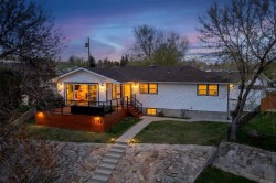 1412 16A Street NE Calgary, AB T2E 4T7