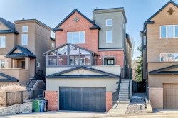 55 Aspen Meadows Green SW Calgary, AB T3H 5J9