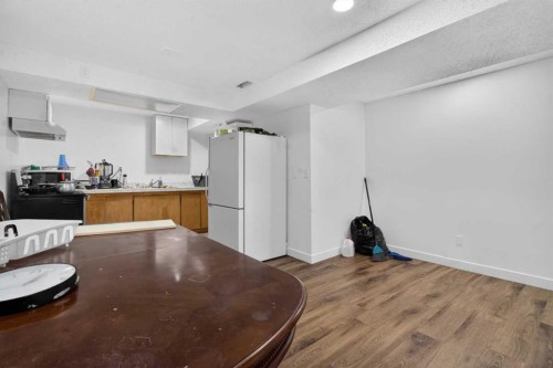 128 Castledale Crescent Ne, Calgary, AB - Indoor