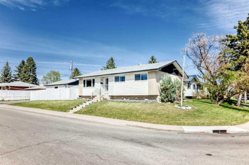 5104 Marshall Road Ne, Calgary, AB - Outdoor