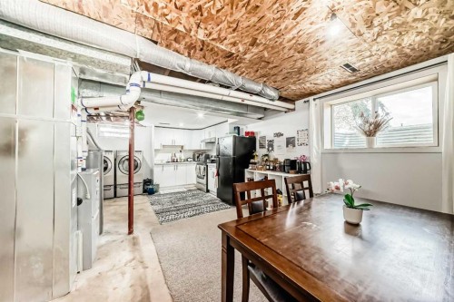 5104 Marshall Road Ne, Calgary, AB - Indoor