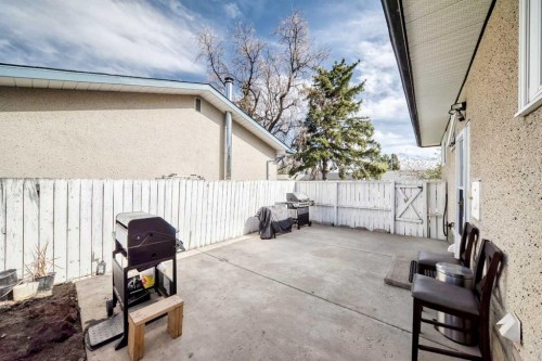 5104 Marshall Road Ne, Calgary, AB - Outdoor With Exterior