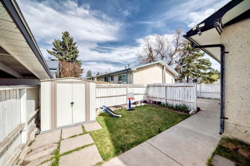 5104 Marshall Road Ne, Calgary, AB - Outdoor