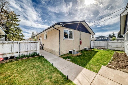 5104 Marshall Road Ne, Calgary, AB - Outdoor