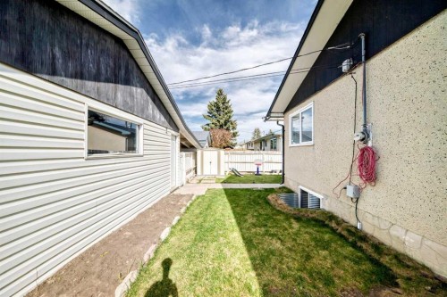 5104 Marshall Road Ne, Calgary, AB - Outdoor With Exterior