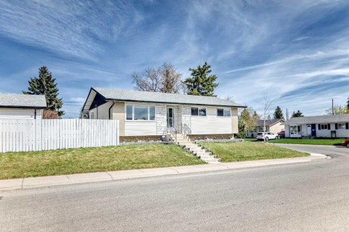 5104 Marshall Road Ne, Calgary, AB - Outdoor