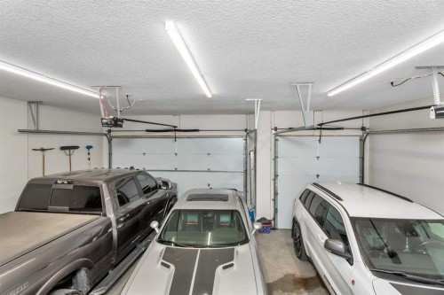 11 Vireo Avenue, Olds, AB - Indoor Photo Showing Garage