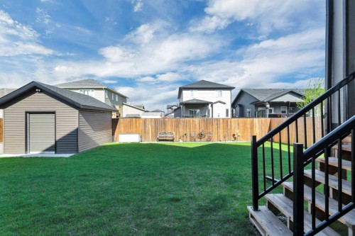 11 Vireo Avenue, Olds, AB - Outdoor