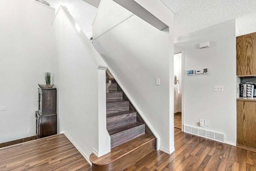 105 Cimarron Park Circle, Okotoks, AB - Indoor Photo Showing Other Room
