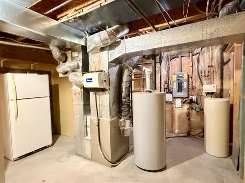 105 Cimarron Park Circle, Okotoks, AB - Indoor Photo Showing Basement