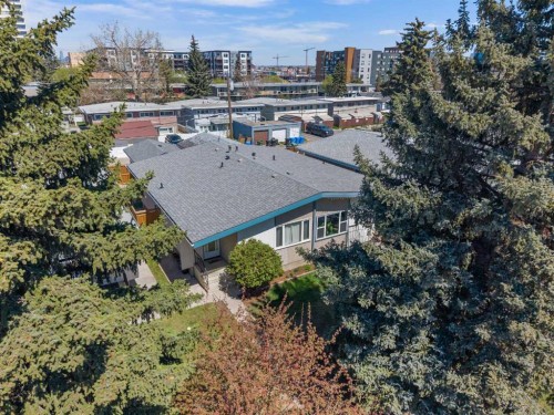 630 69 Avenue Sw, Calgary, AB - Outdoor With View